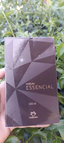 Vendo um deo colônia Essencial natura
