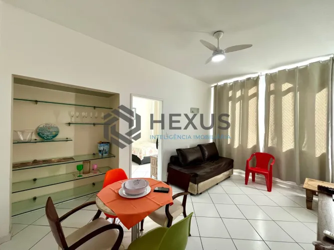 Apartamento mobiliado a uma quadra da Praia das Pitangueiras, Guarujá