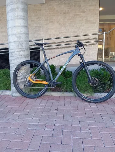 Bicicleta aro 29 Shimano Deore 12v