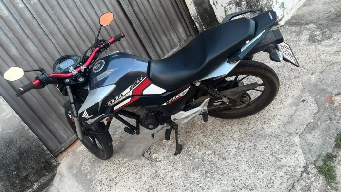 Titan 160