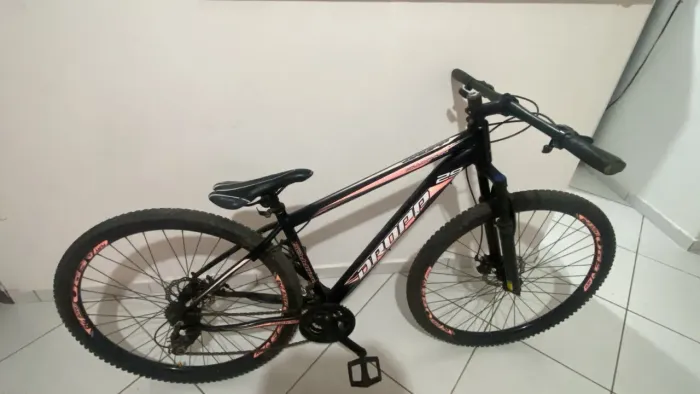 VENDO BICICLETA ARO 29 COM DOCUMENTO
