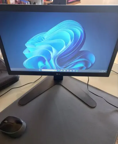 Suporte para Monitor 10-32' polegadas Marca Multivisão