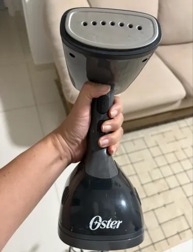 Ferro de passar a vapor portátil OSTER 220v