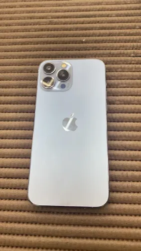 iPhone 13 Pro Max 256gb vendo