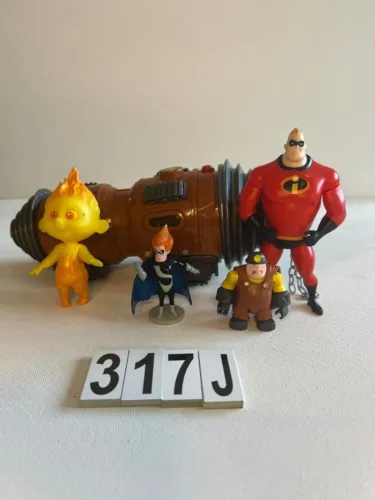 Kit Os Incriveis , Sr incrivel 15 cm , Jakks Pacific R$70,00 