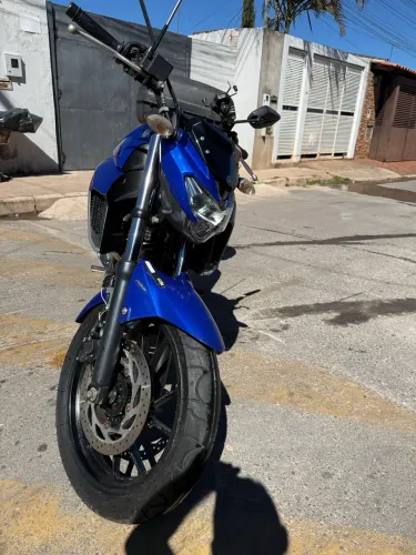 Vendo moto Fazer 250cc único dono!