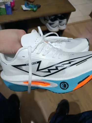 Vendo tênis de corrida 