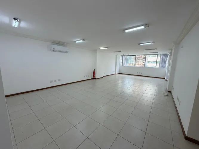Sala para aluguel, 2 vagas, Praia do Suá - Vitória/ES