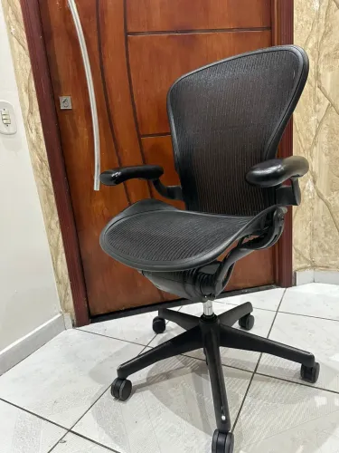 cadeira herman miller aeron B + Entrega grátis sp capital 