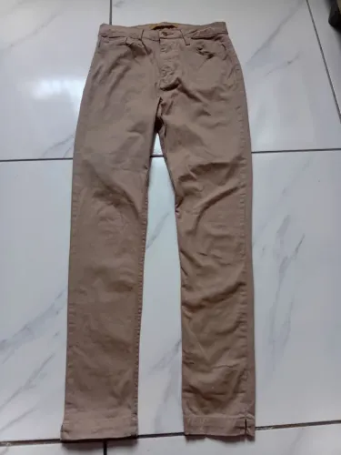 Calça feminina tam. 40 Moça Flor