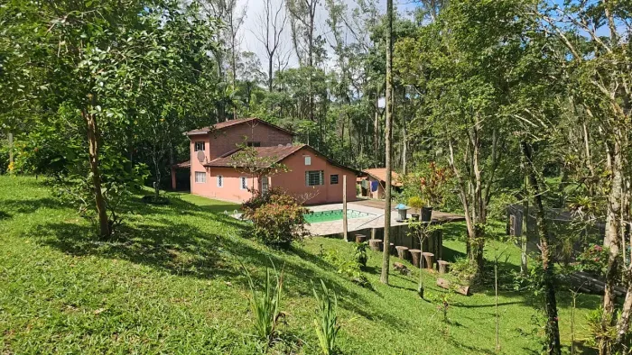 Chacara a Venda 180 m² de Area Construida 4 quartos em Ribeirão Grande - Pindamonhangaba