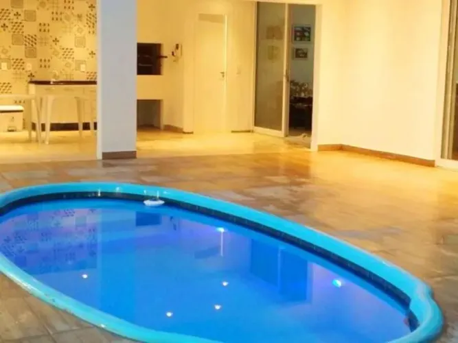 Casa para aluguel Praia Brava COM PISCINA