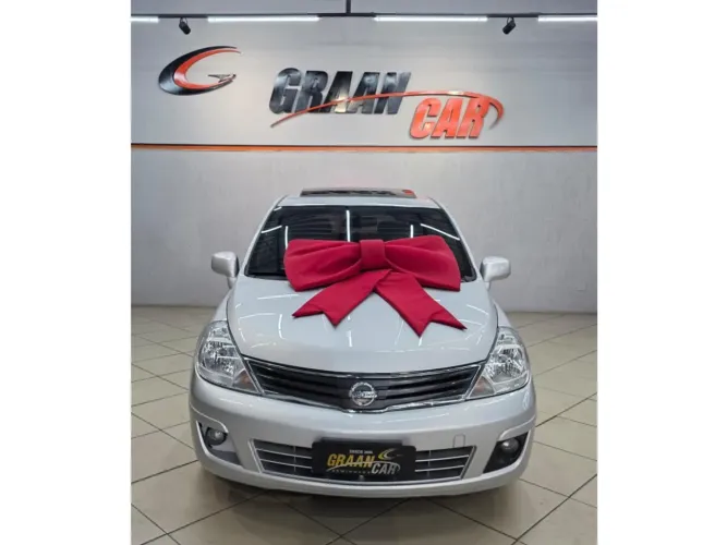 Nissan Tiida SL 1.8/1.8 Flex 16V Aut. 2012