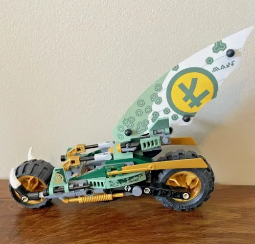 Lego Ninjago - Motos Jay e Lloyd (Leia anúncio)