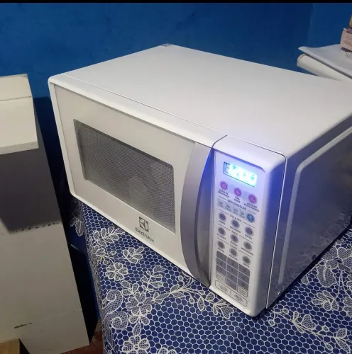 Microondas electrolux 20L