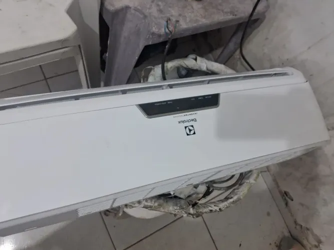 ar 12 inverter Electrolux isntalado 1700