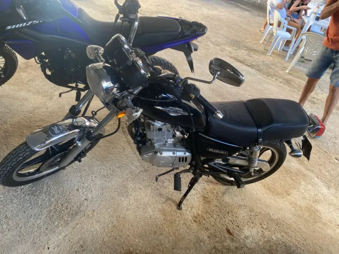 Vendo suzuki intruder 125