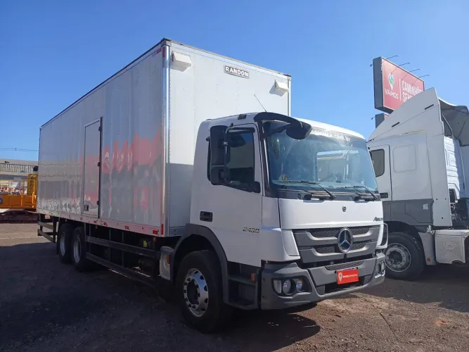Mercedes-Benz Atego 2430/54 6X2 E5 2021/2021 Vamos Seminovos Regente Feijó