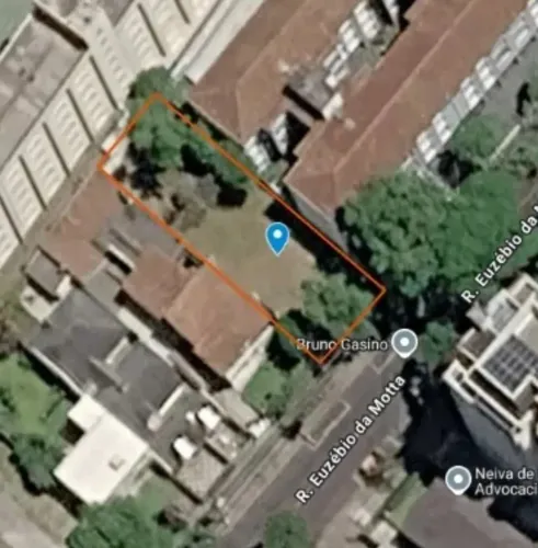 Terreno 436 m² no Juvevê | Próximo ao Festval Campos Sales