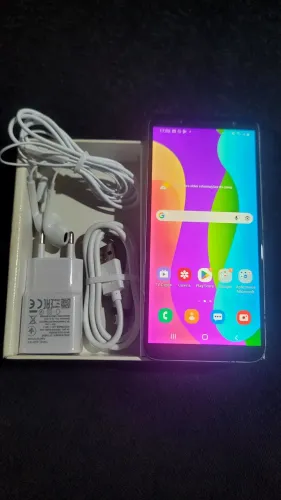 Samsung Galaxy J6 completo