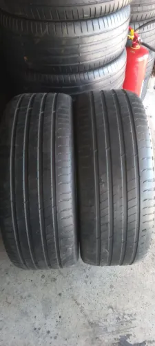 Pneu 235/55/19 Michelin (2 unidades)