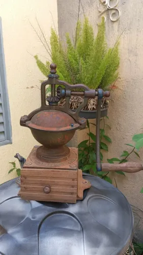 Antigo Moedor De Café Progresso No 1 - Raro, Apto Ao Uso # (Usado)