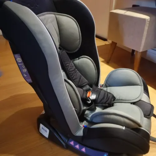Cadeirinha de bebê para carro