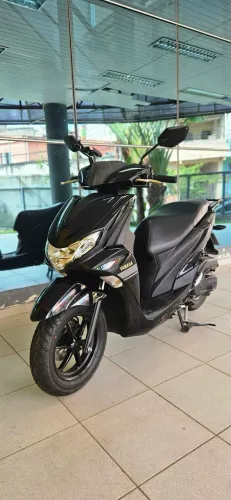  Yamaha Fluo 125 ABS 2024 ? Apenas 5.200 km ? Econômica e Moderna