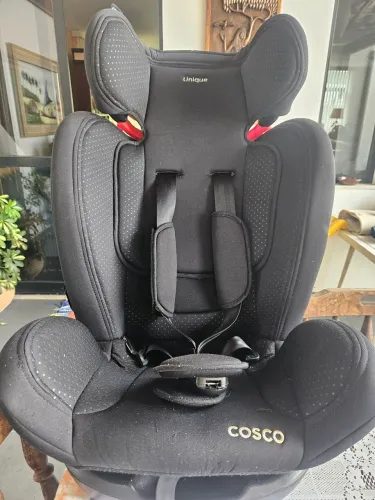 Cadeirinha de carro Cosco Unique em perfeito estado