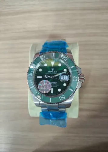 Relógio Rolex Submariner "Hulk"