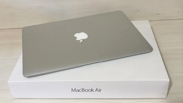 Vendo MacBook Air 13" (2017) - Impecável