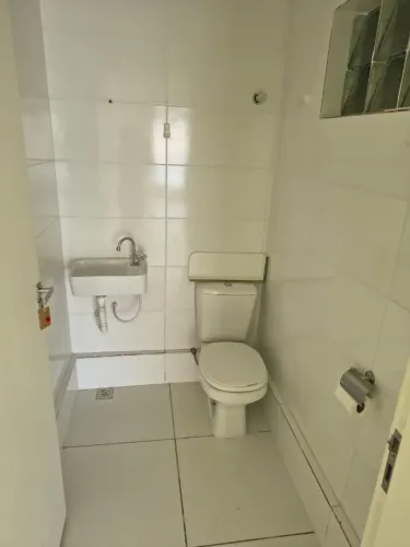 Aluguel de sala no Orlando Dantas - Cel 79 - *