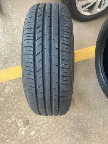 Par de pneus vulcanizados aro 15