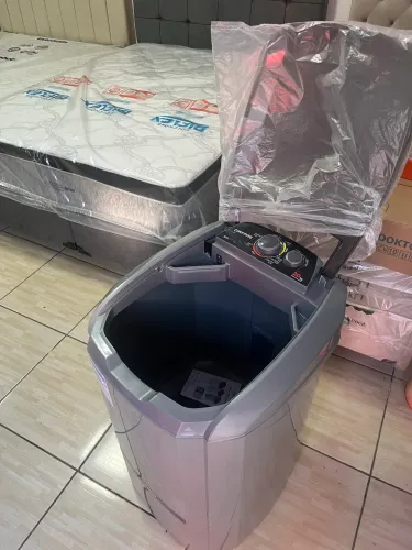 Tanquinho 20kg semi automático Colormaq. 