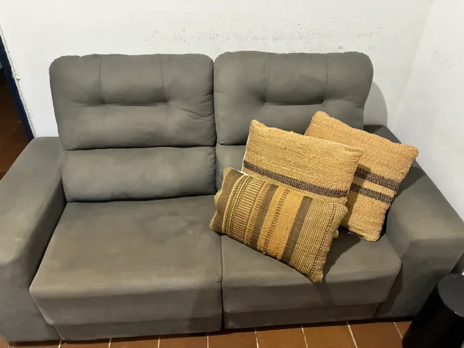 Sofá 2 lugares reclinável