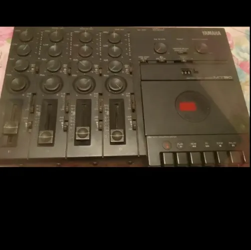 GRAVADOR YAMAHA PORTASTUDIO MT 50, 4 CANAIS