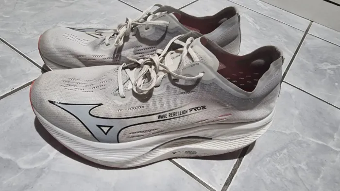 Tênis mizuno rebellion pro 2