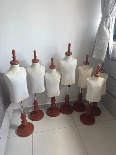 Manequins para loja infantil 