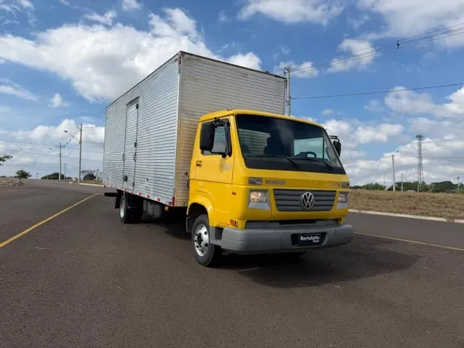 Caminhão Vw 8-120 - Mod 2006 - Bau !!!