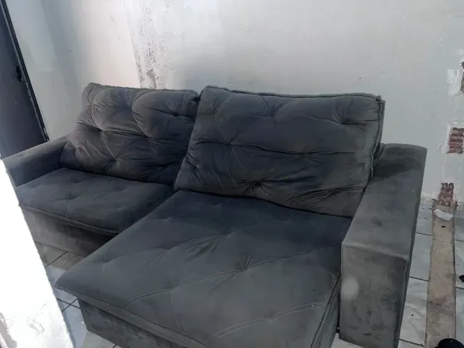 Sofá vende-se
