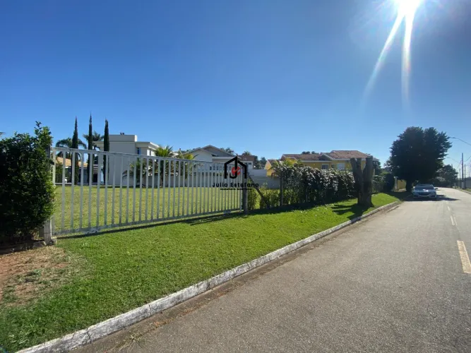 Terreno c/ área de 1.300,00m² no Condomínio Colonial Village em Pindamonhangaba