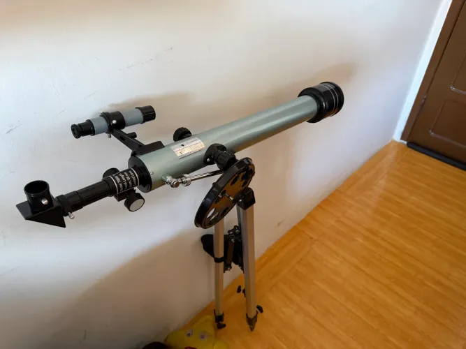 Vendo telescópio