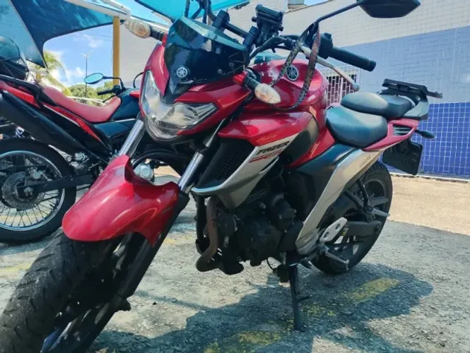 YAMAHA FZ25 2021 Moto Impecável