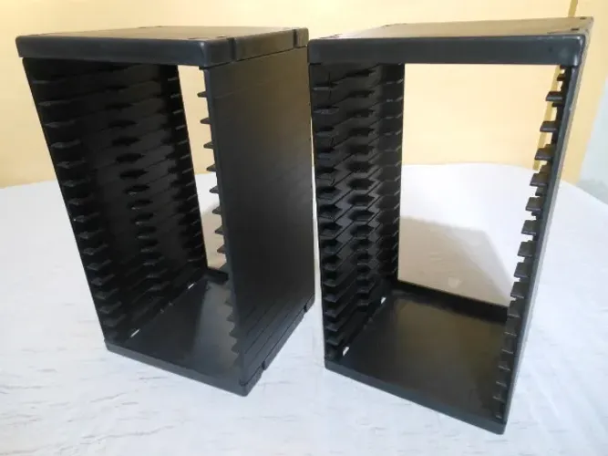2 Portas Cds Modular Montado - Capacidade Para 16 Cds (Usado)