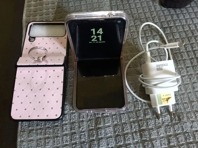 Vendo Celular Samsung Flip 4 - 128Gb