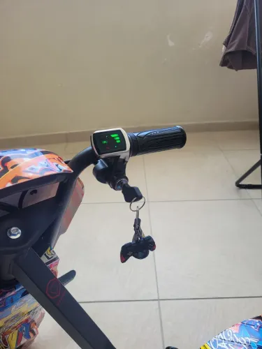 Vendo triciclo elétrico infantil