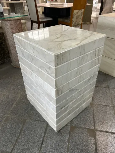 Base de Mesa em Mármore Branco Paraná 