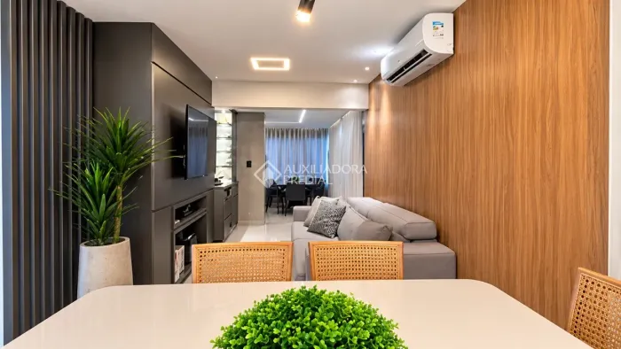 APARTAMENTO DE ALTO PADRÃO PRÓXIMO À PRAIA DA VILA, CENTRO, IMBITUBA, SC