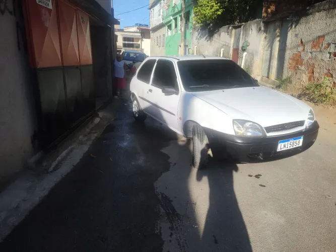 Ford Fiesta GL 1.0 3P 2001