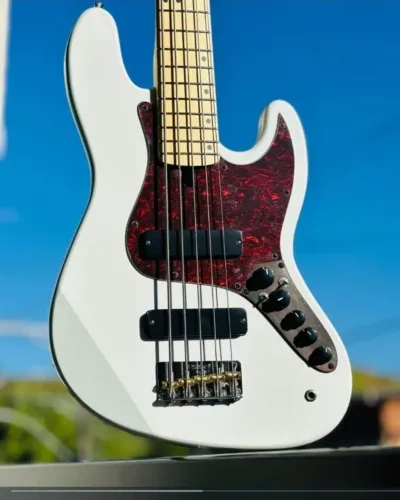 Contra Baixo Jazz Bass - Garcia's - 5 Cordas Ativo Branco
